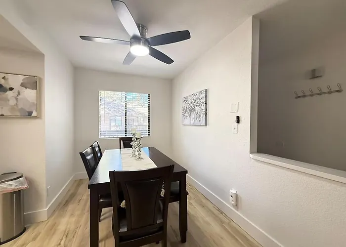 Sports Village, 3 Bedroom 2 Ba, Fireplace, Sleeps 6